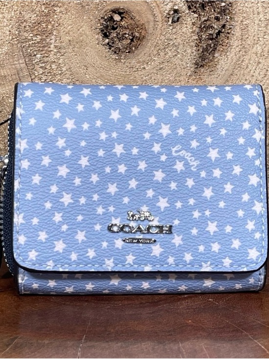 Coach Handbags - Coach Trifold Ditsy Star Wallet